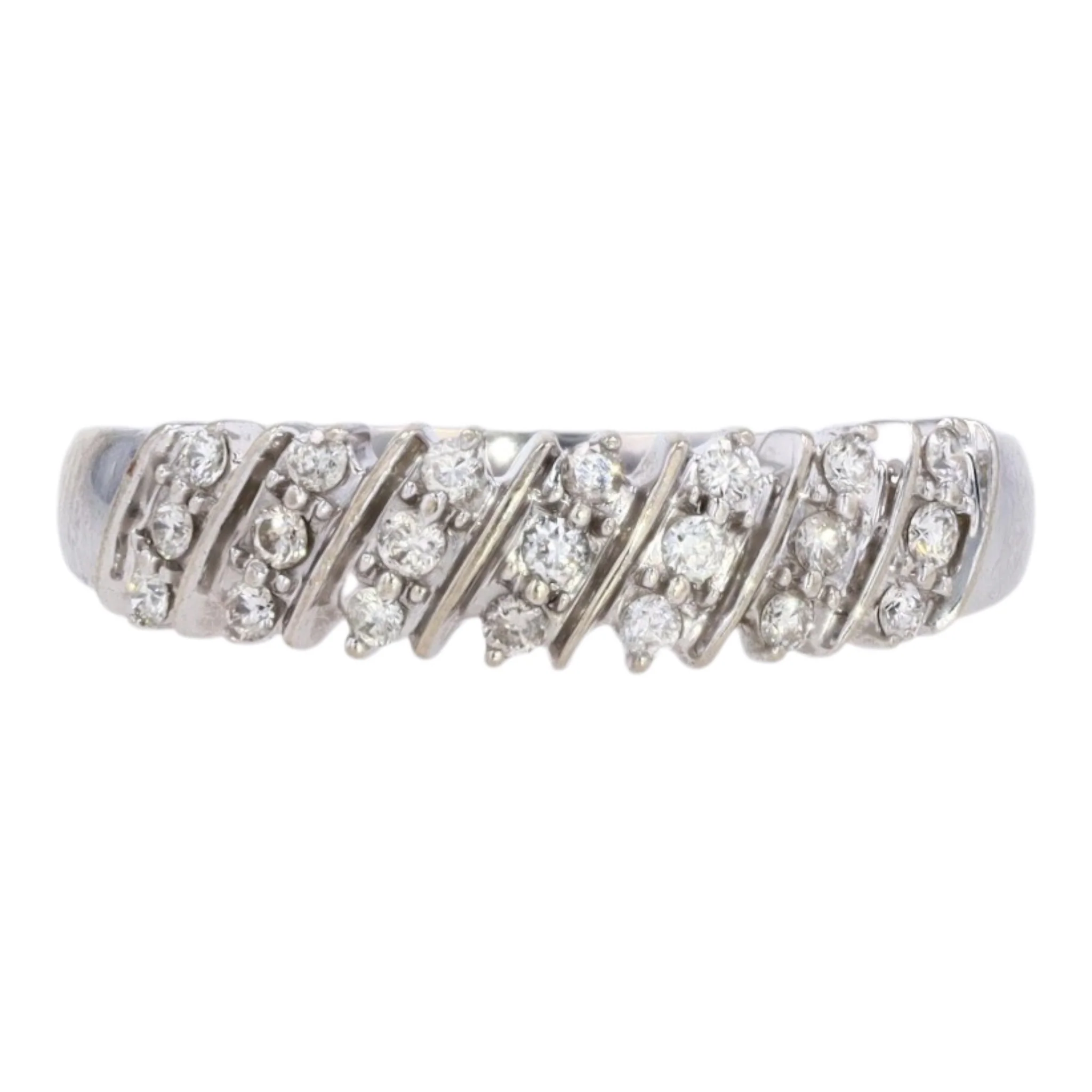 1/6 ctw 10K White Gold Diamond Band Ring