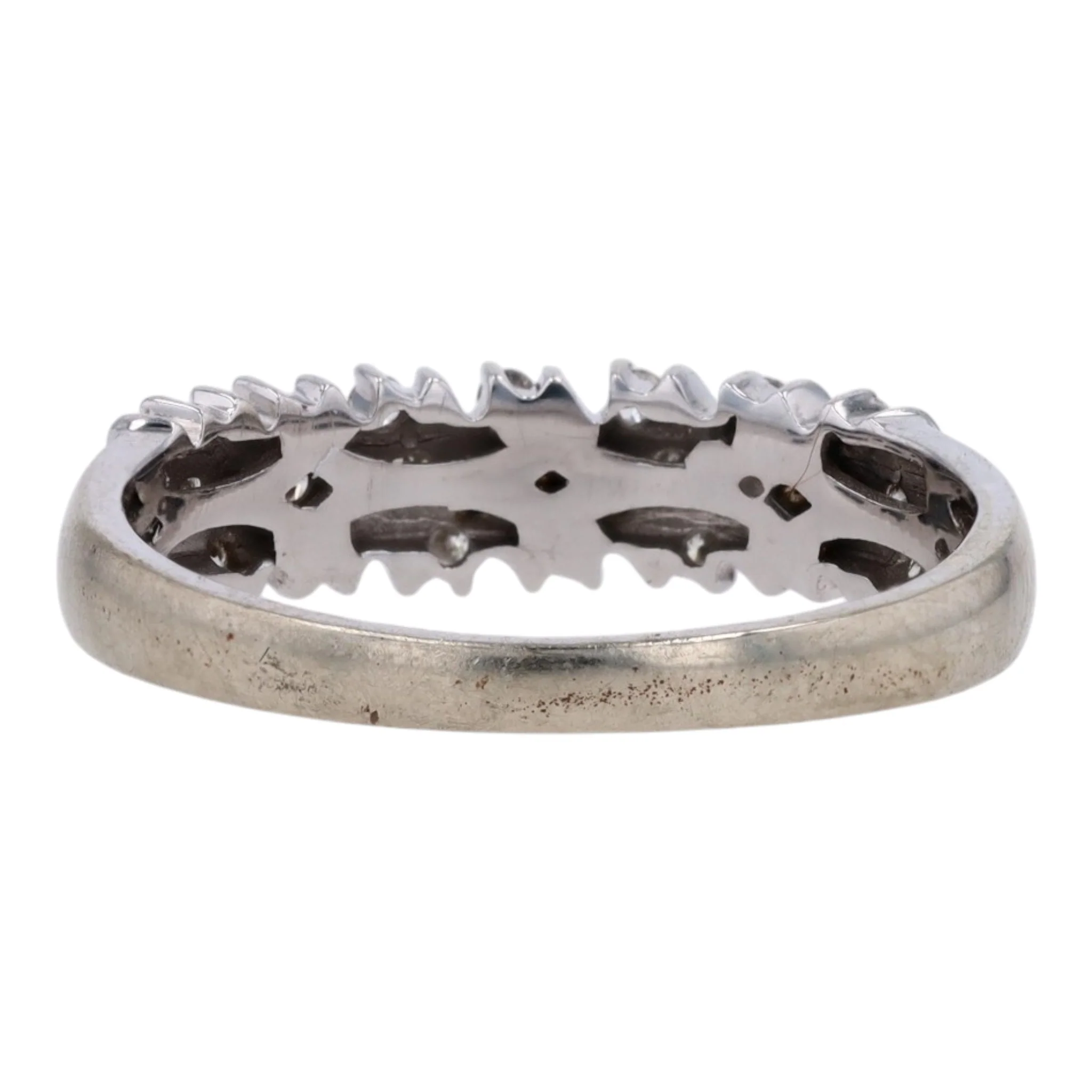 1/6 ctw 10K White Gold Diamond Band Ring - Image 3
