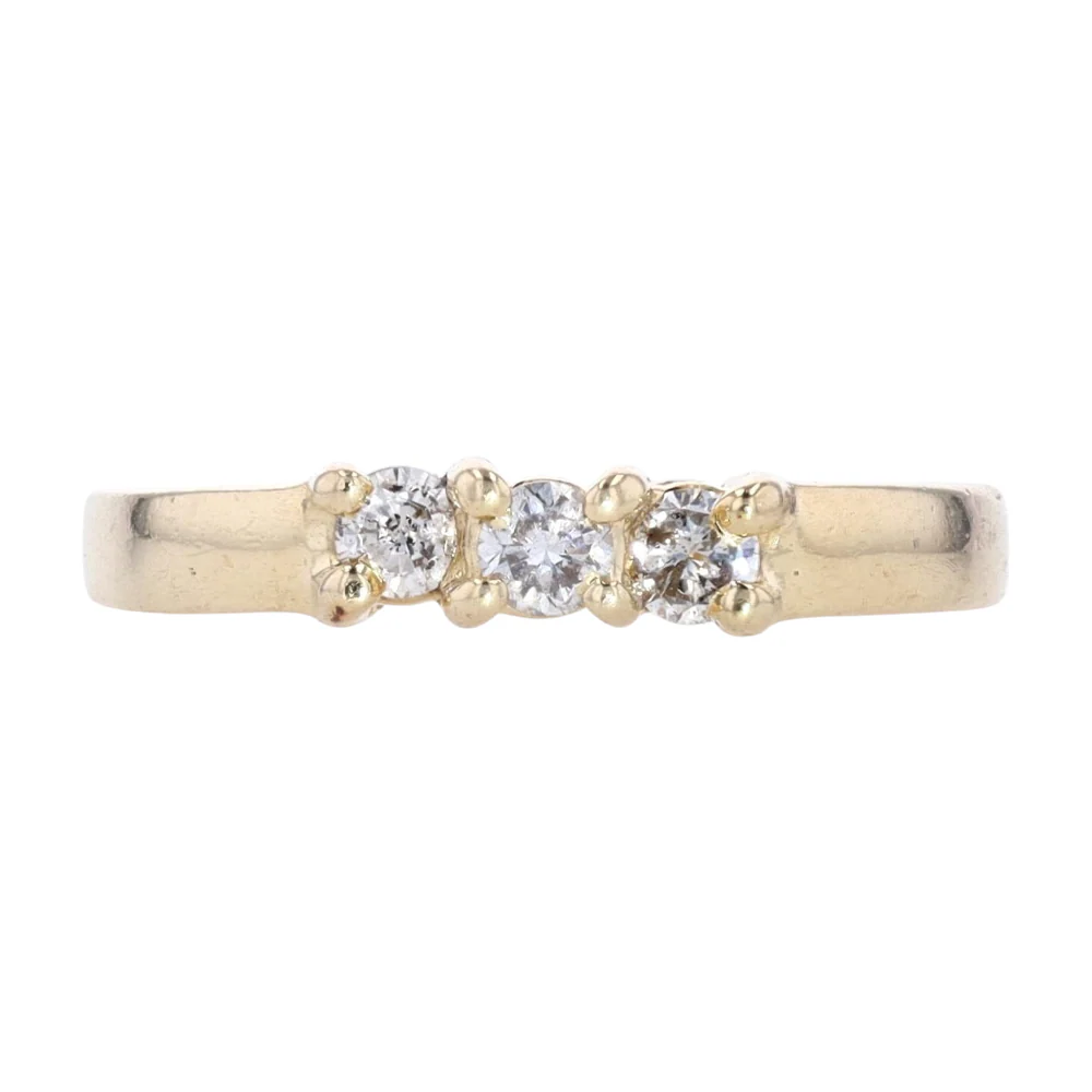 1/5 ctw 10K Yellow Gold Diamond Band Ring