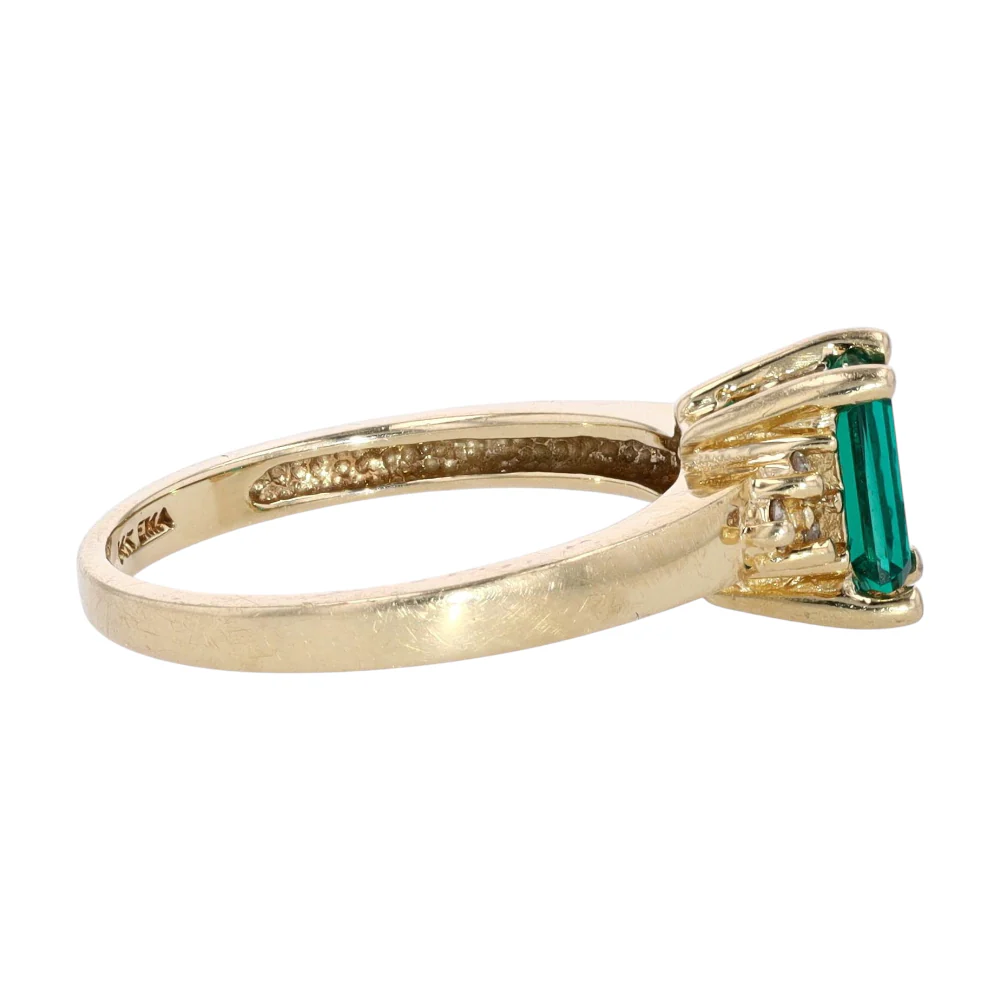 14K Yellow Gold Green Stone Fashion Ring - Image 4