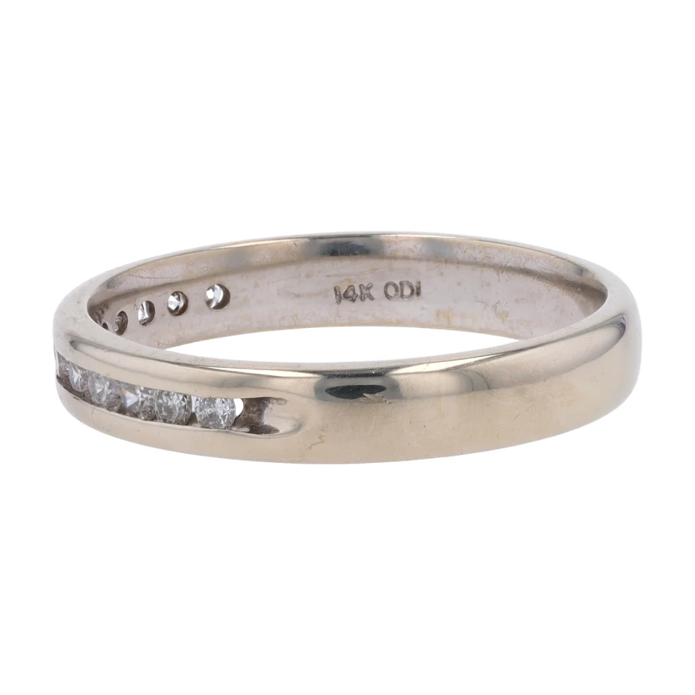 1/10 ctw 14K White Gold Diamond Band Ring - Image 2