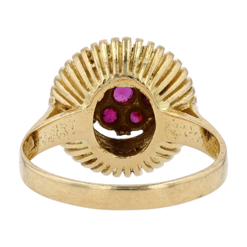 18K Yellow Gold Red Stone Fashion Ring - Image 3