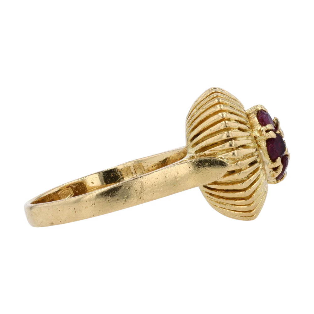 18K Yellow Gold Red Stone Fashion Ring - Image 4