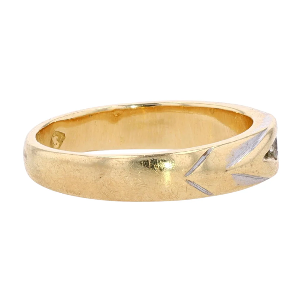 18K Yellow Gold Diamond Band Ring - Image 4