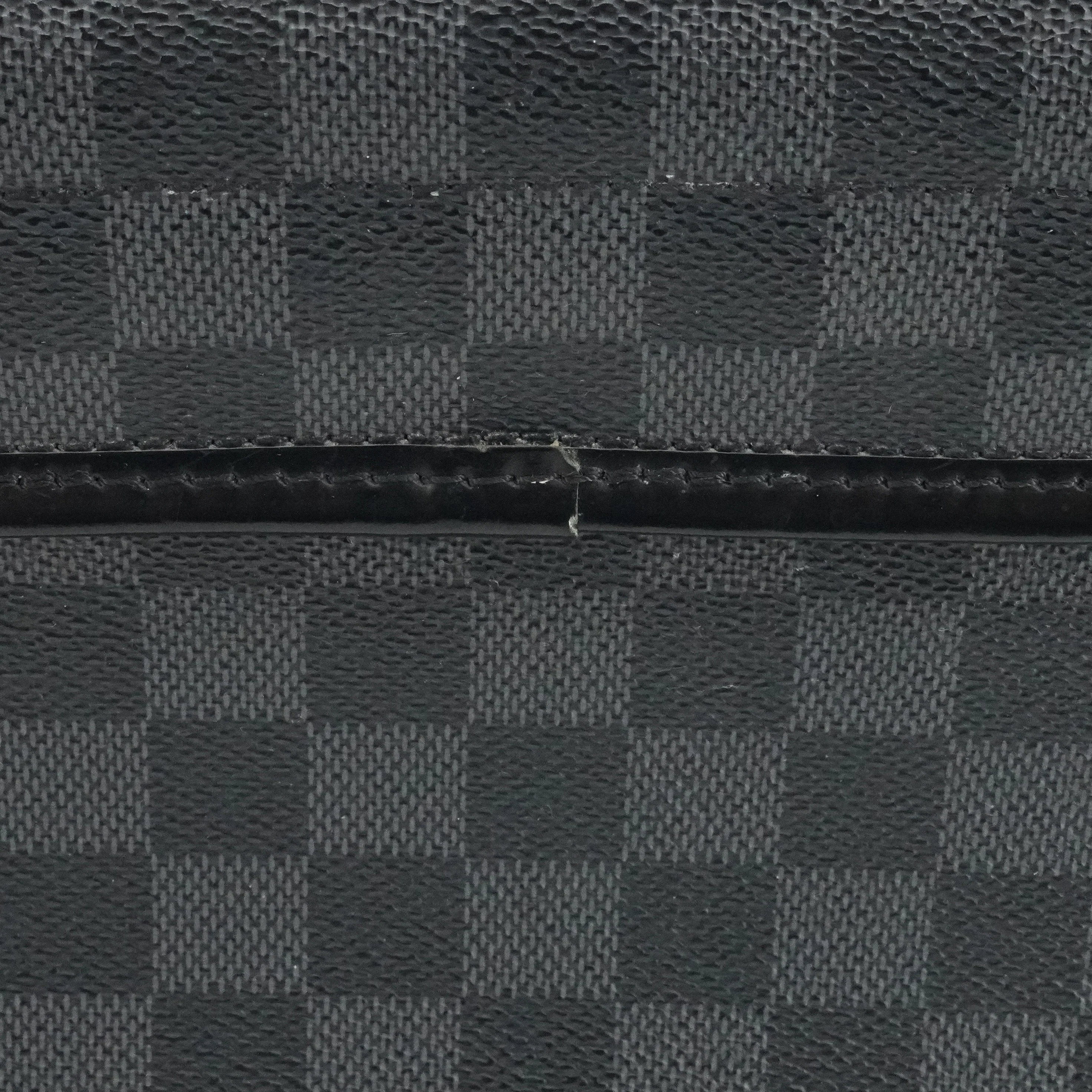 Damier Graphite Canvas Hanging Toiletry Pouch - Image 7