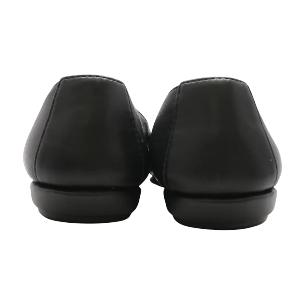 Black Flats - Image 2