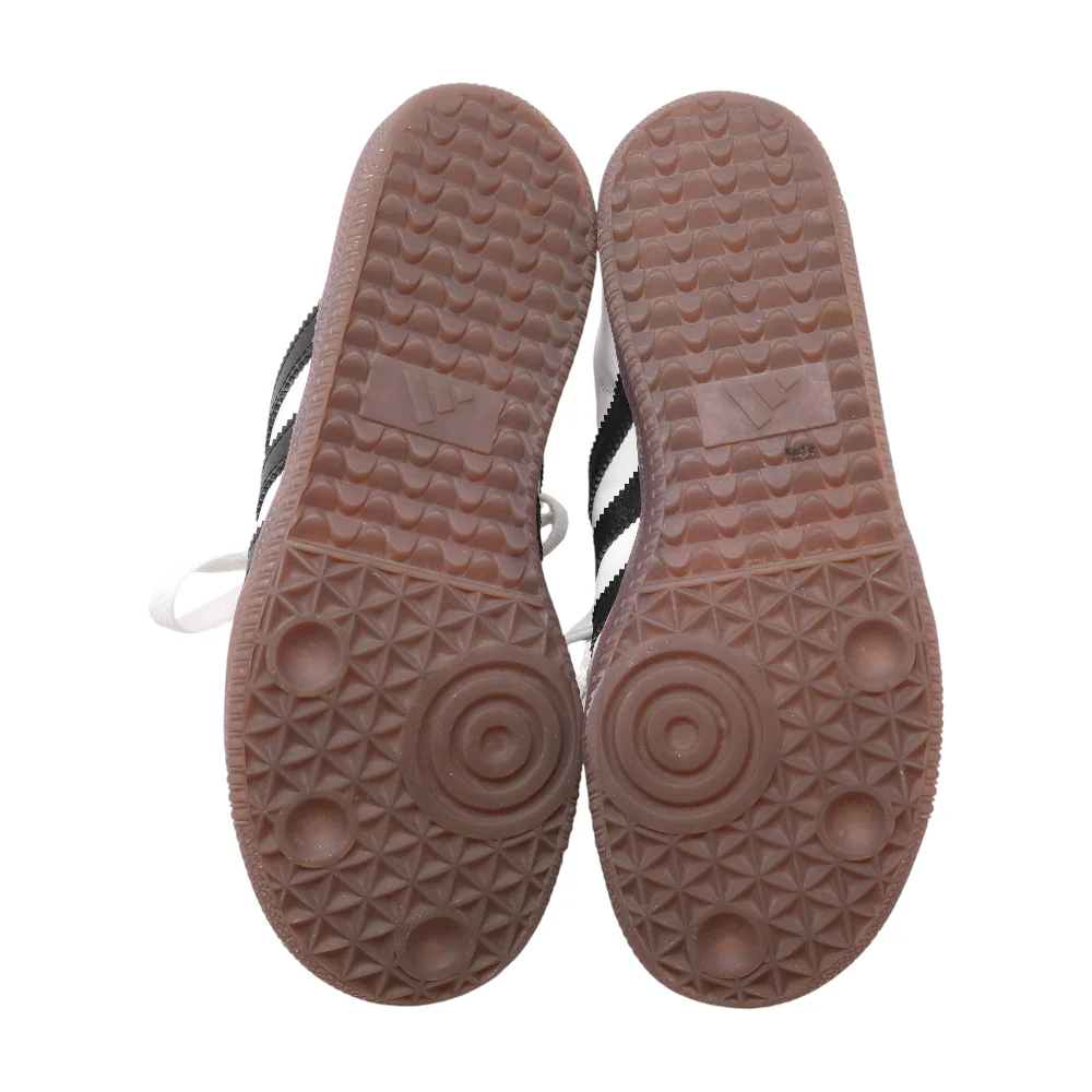 White Athletics Shoes - Image 3