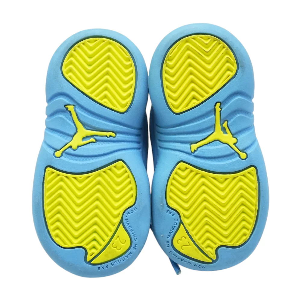 White Athletics Shoes - Image 3