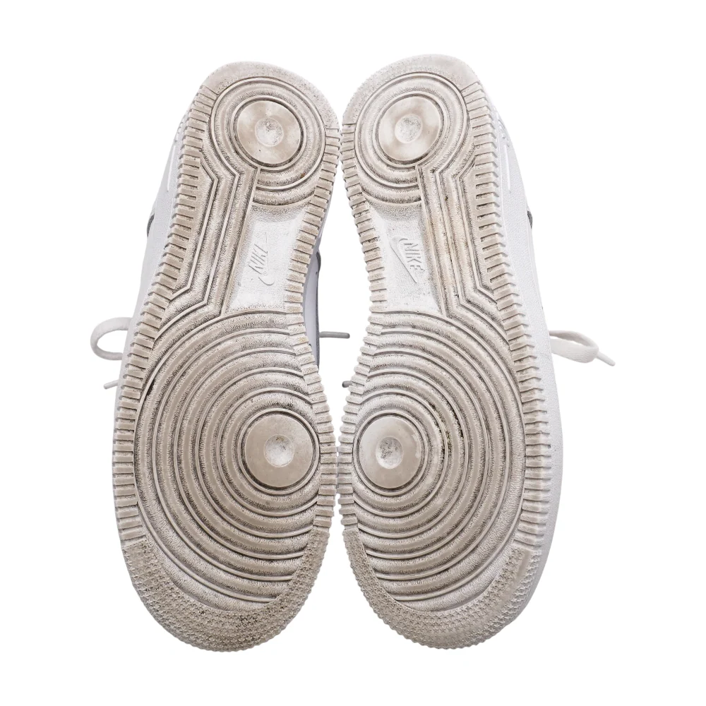 White Athletics Shoes - Image 3