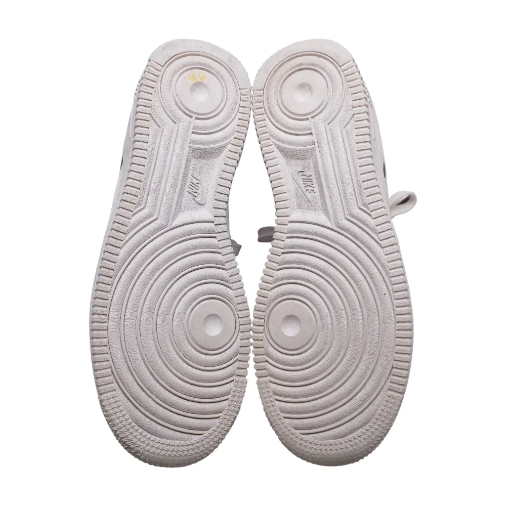 White Athletics Shoes - Image 3