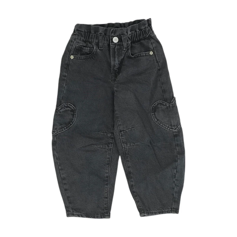Black Solid Straight Jeans