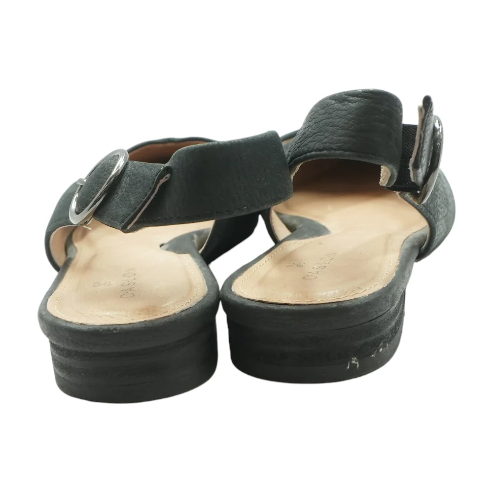 Black Flats - Image 2