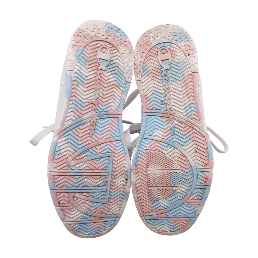 White Athletic Shoes - Image 3