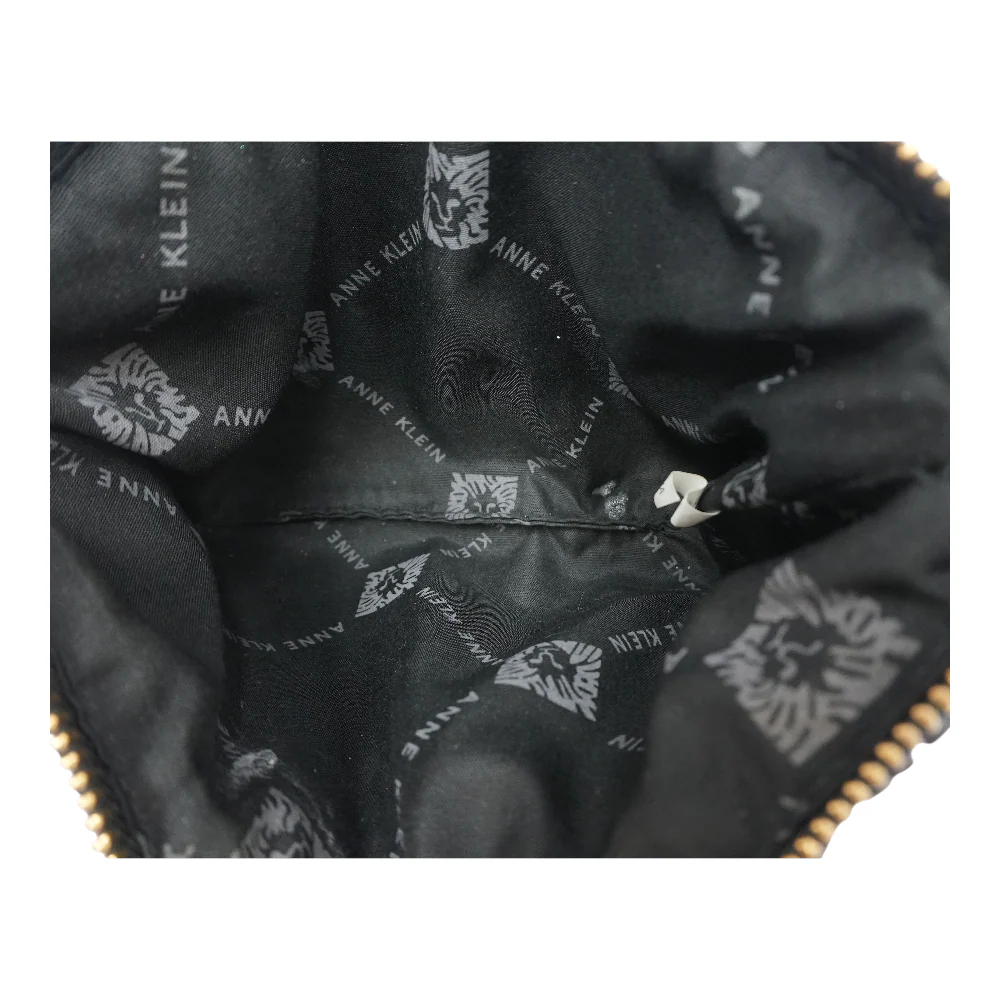 Black Clutch - Image 3