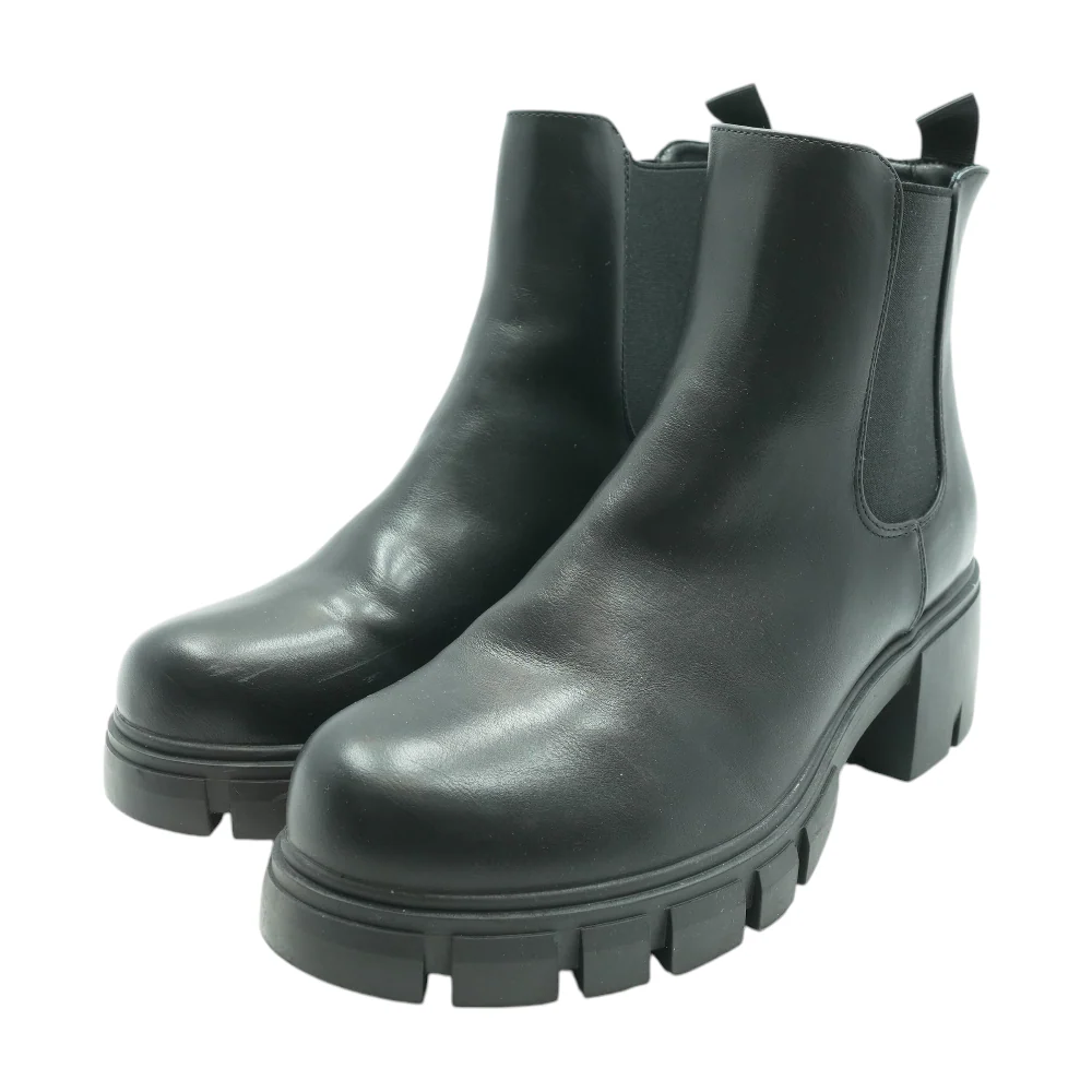 Black Ankle Boots