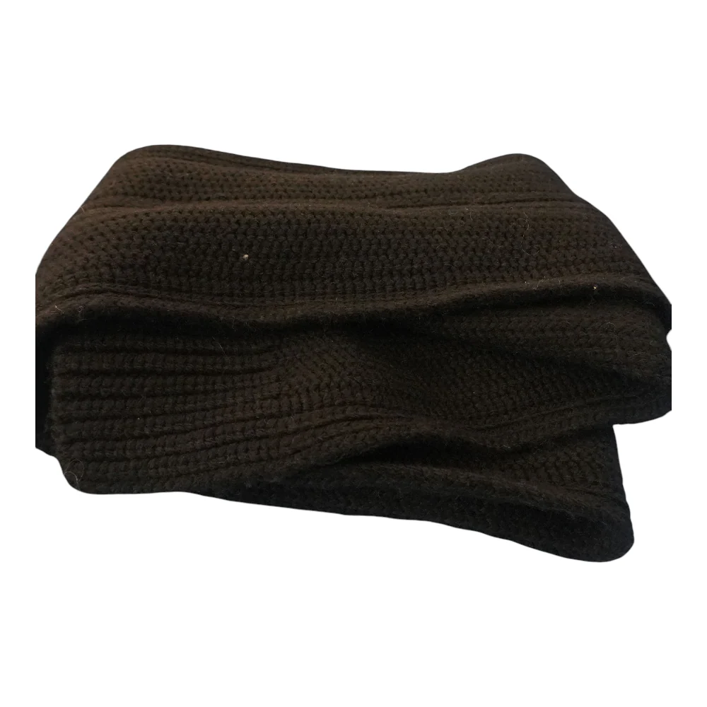 Black Polyester Scarf - Image 2