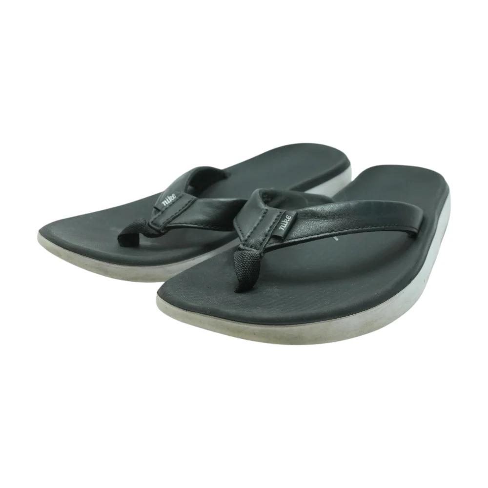 Black Flip-Flop Sandals