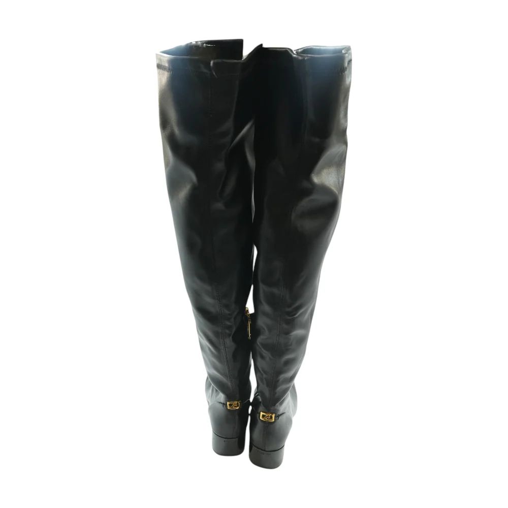 Black Boots - Image 2