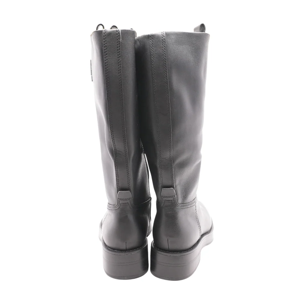 Black Boots - Image 2