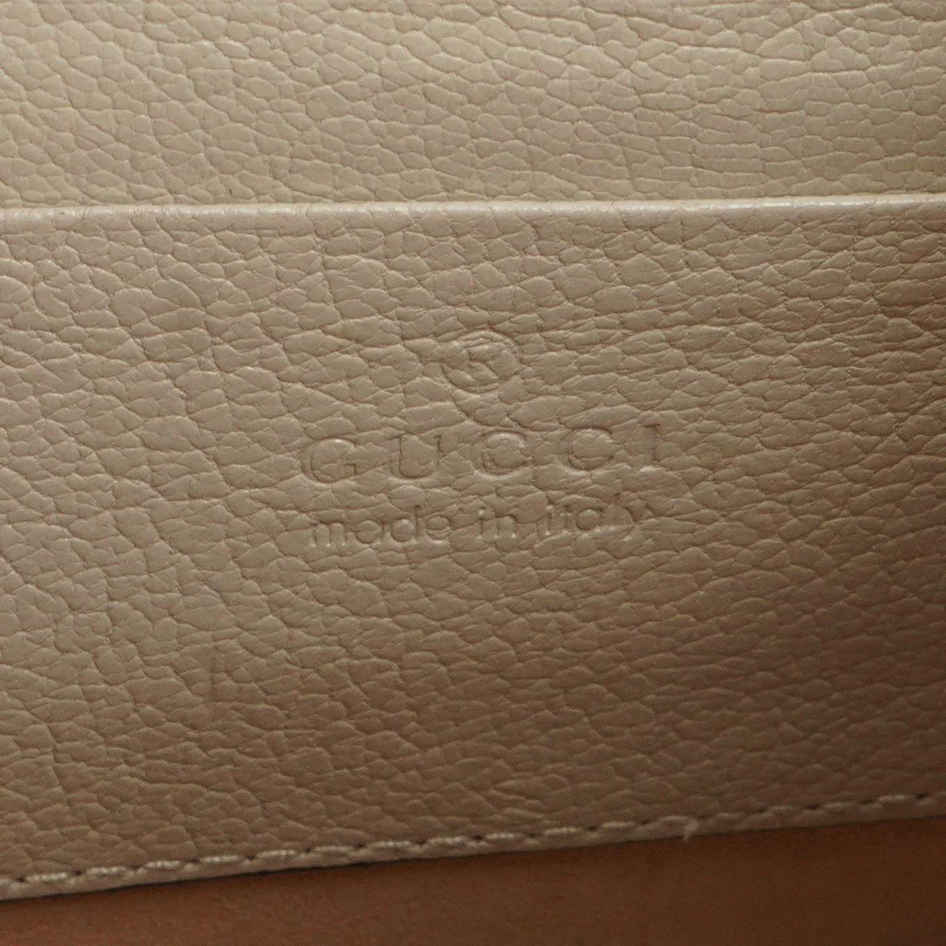 Small Aphrodite Shoulder Bag in White - Image 4