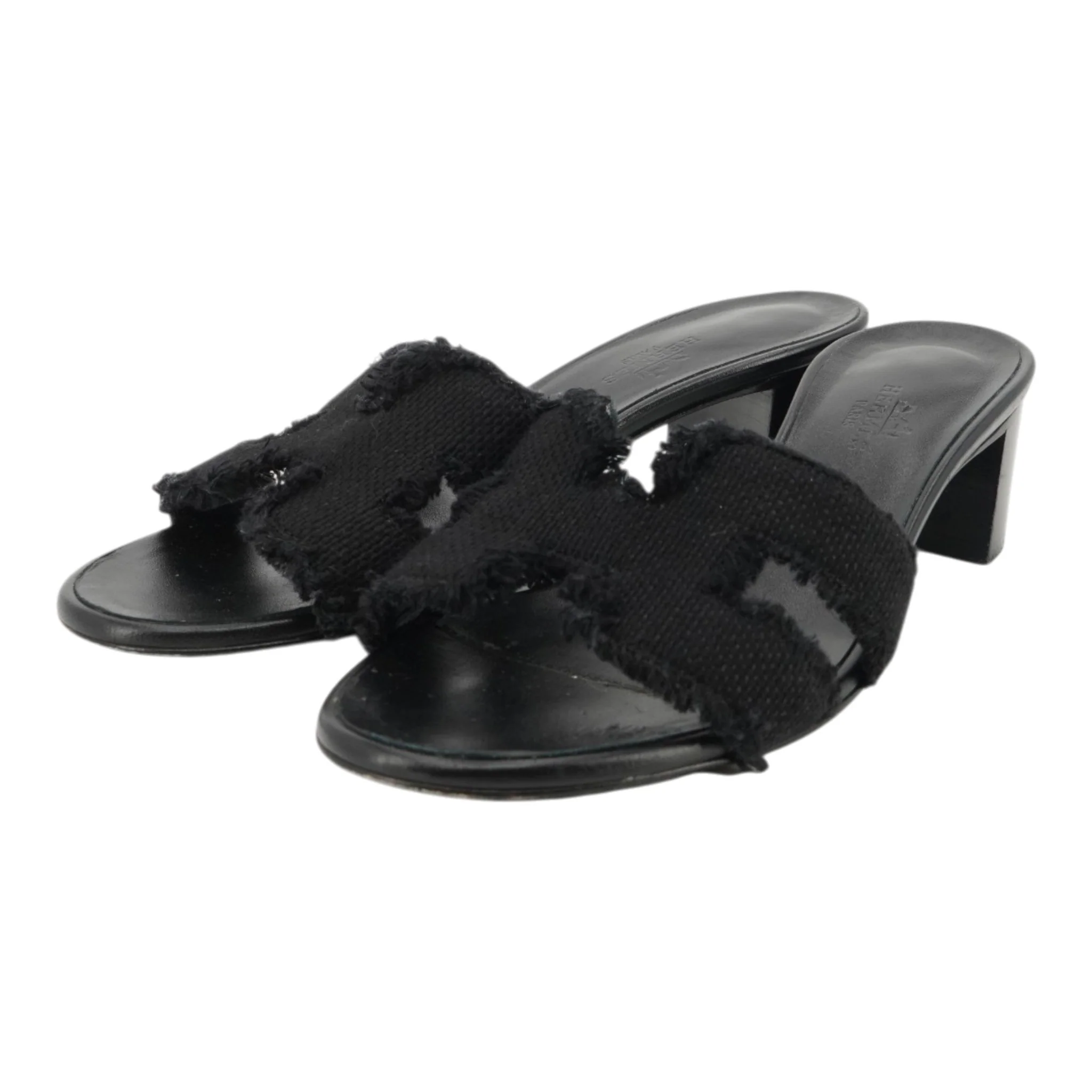 Oasis Sandal in Black