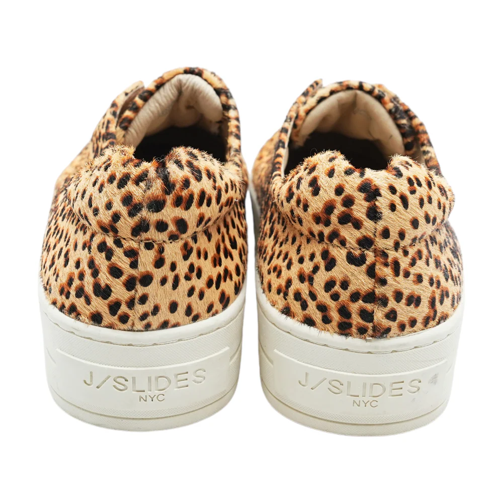 Tan Flats - Image 2