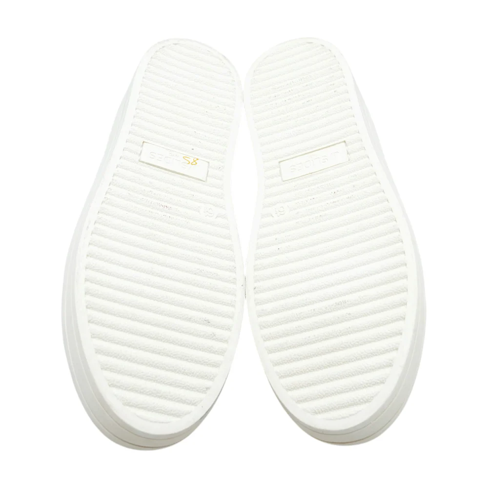 Tan Flats - Image 3