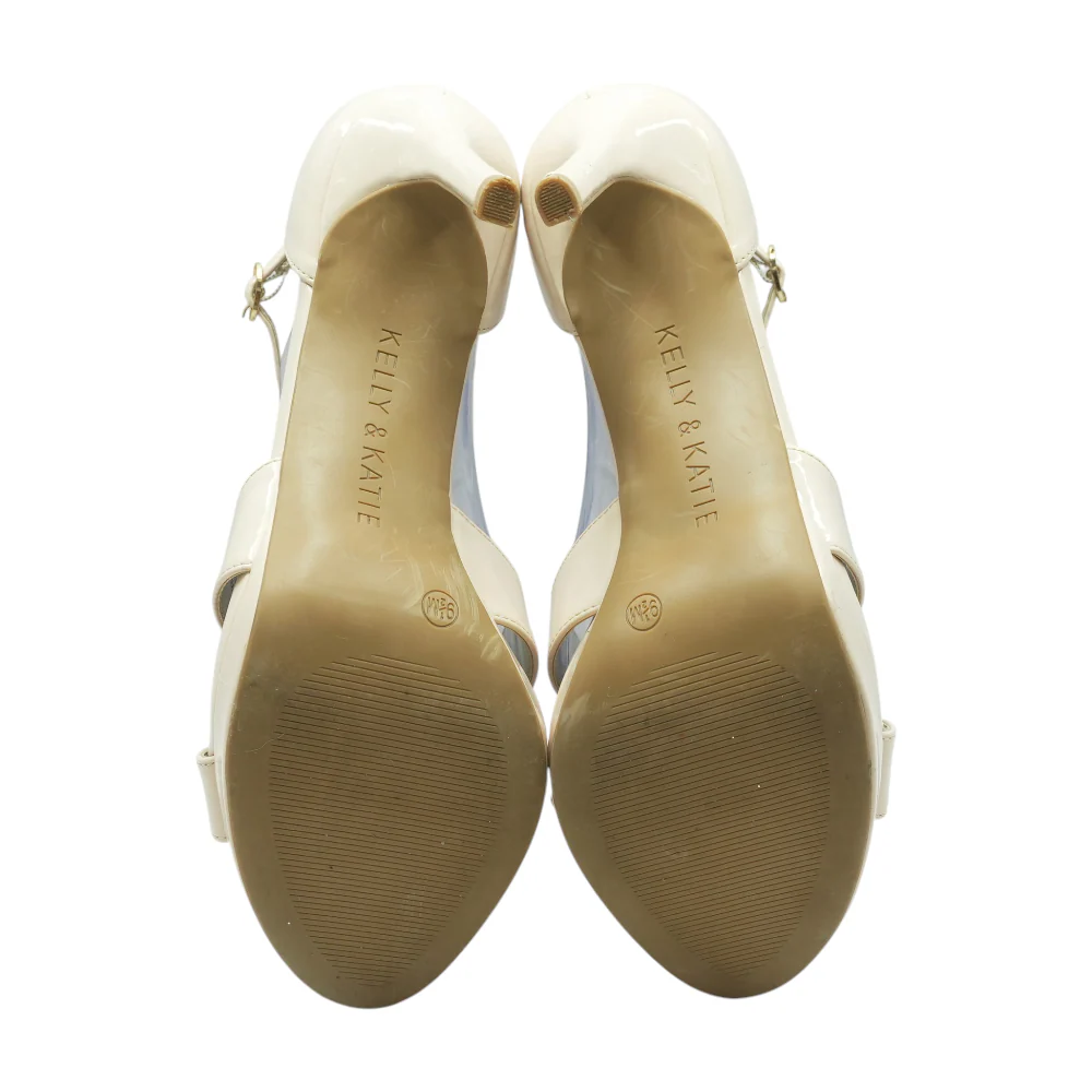 Beige Heels - Image 3