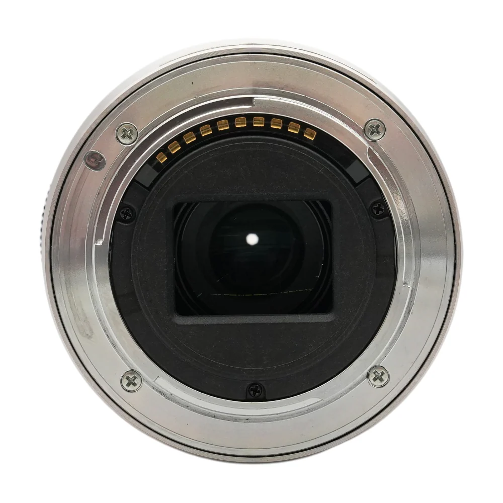 E 55-210mm f/4.5-6.3 OSS Lens - Image 3