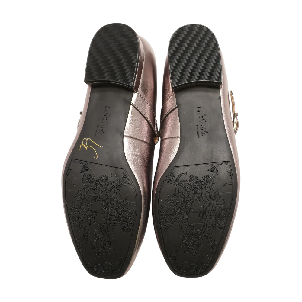 Gray Flats - Image 3
