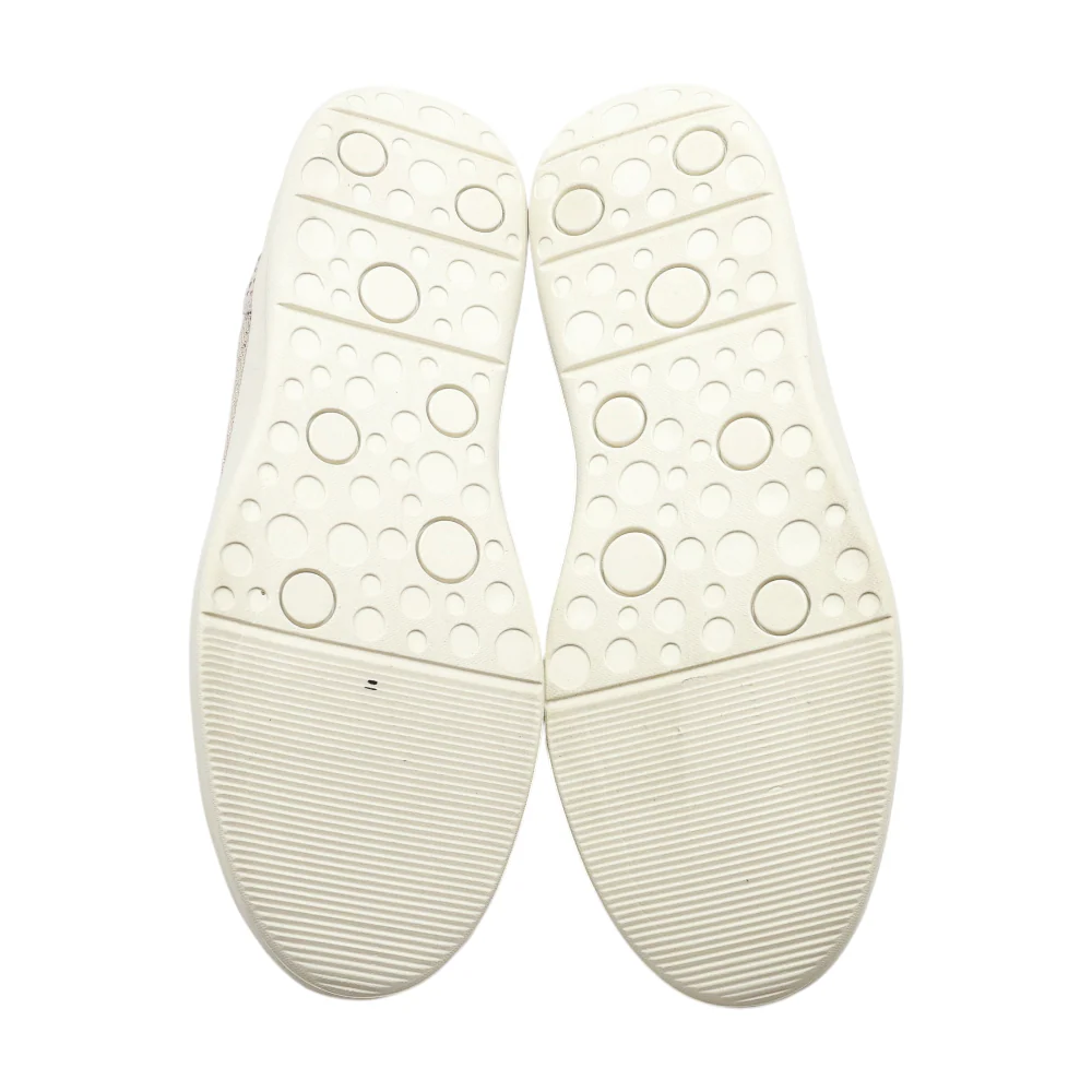 Timeless Bright Slip-On Athletic Shoes - Image 3