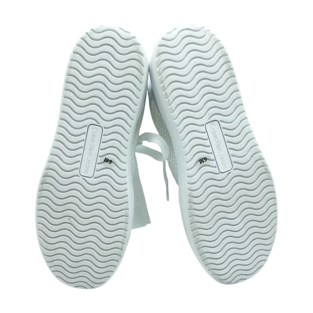 Heyra Low-Top Athletic Shoes - Image 3