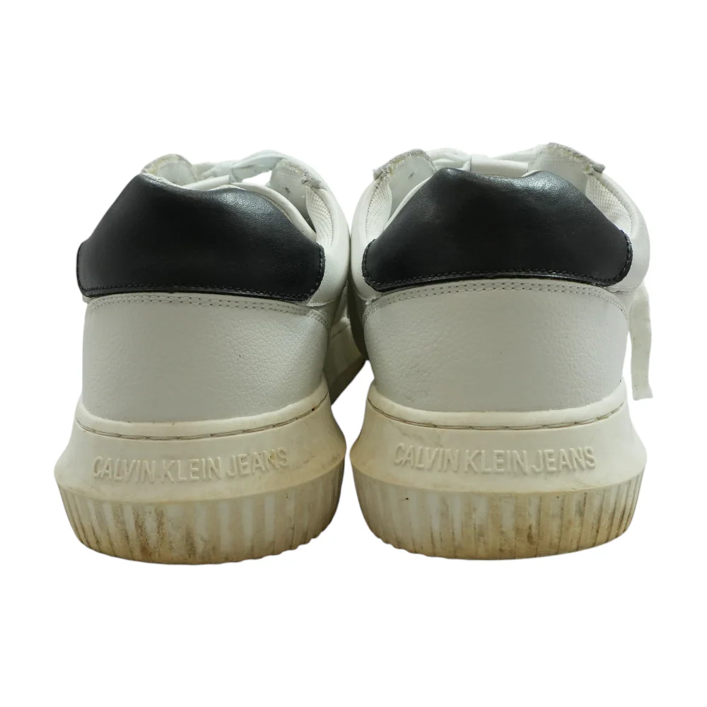whote Low-Top Athletic Shoes - Image 2
