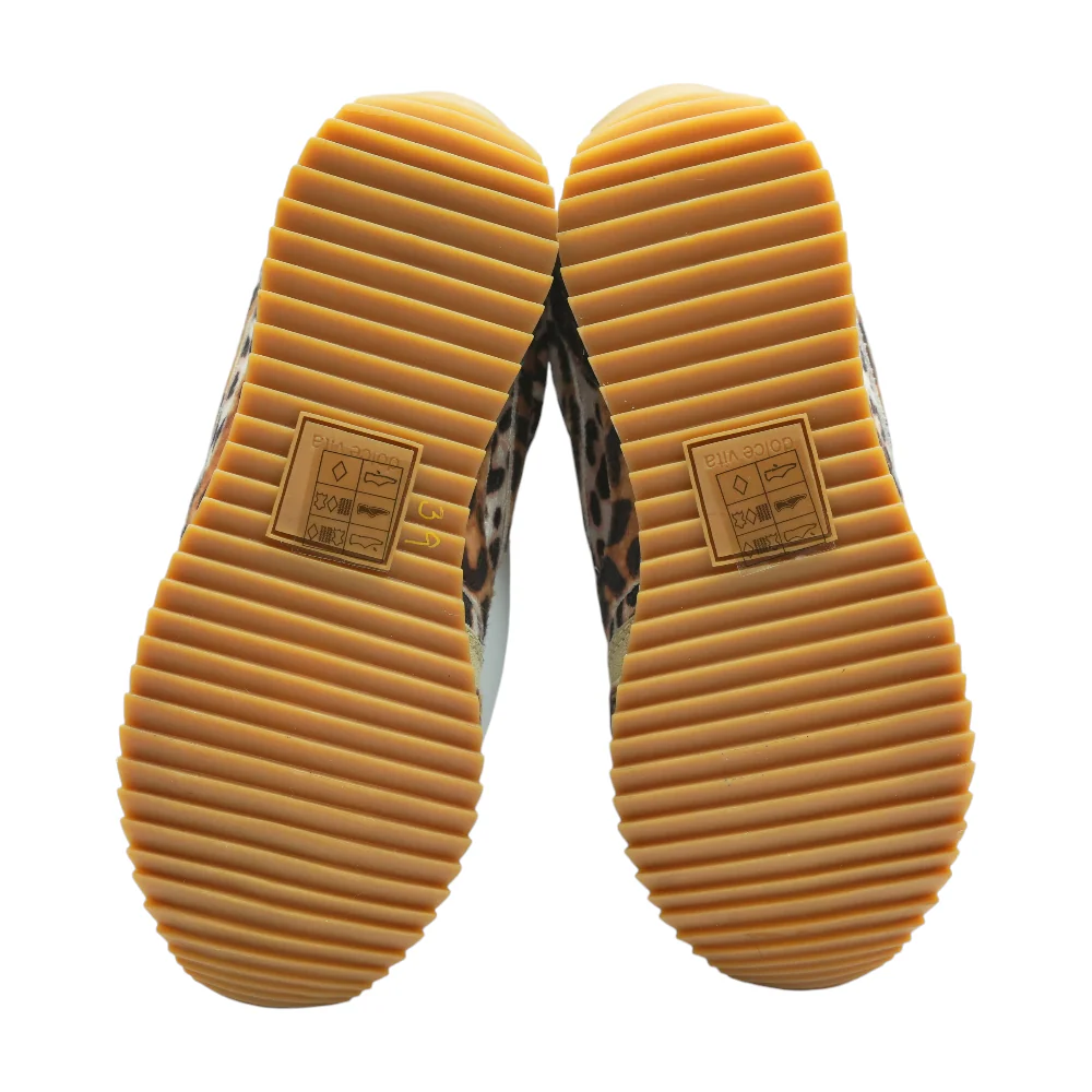 Esha Low-Top Athletic Shoes - Image 3