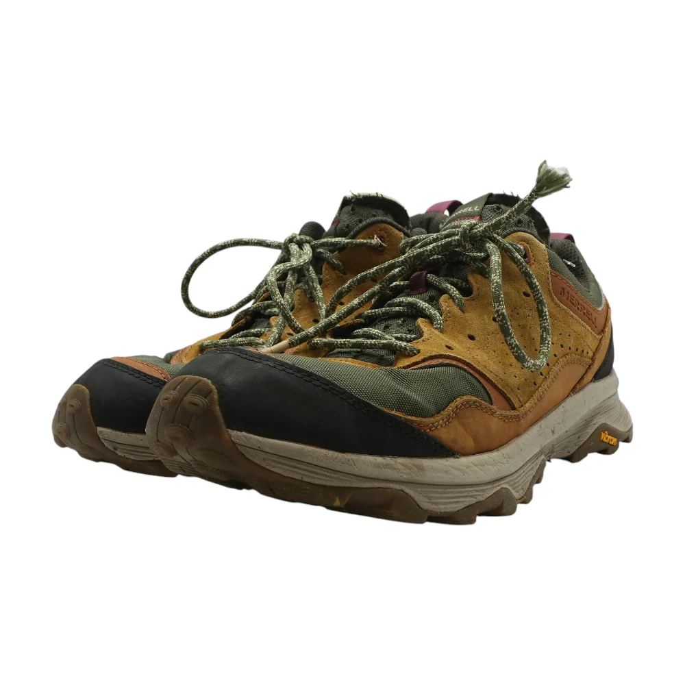 Speed Solo Low-Top Athletic Shoes