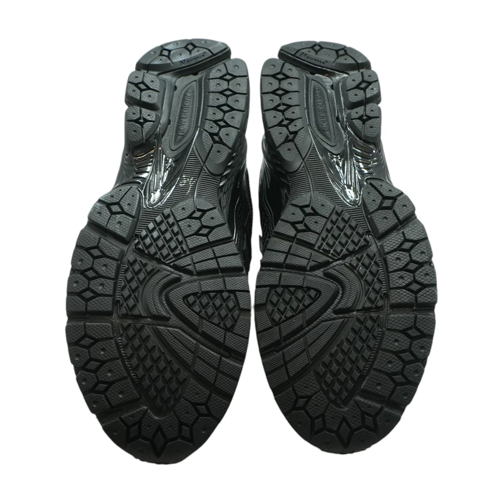 1906R Low-Top Athletic Shoes - Image 3
