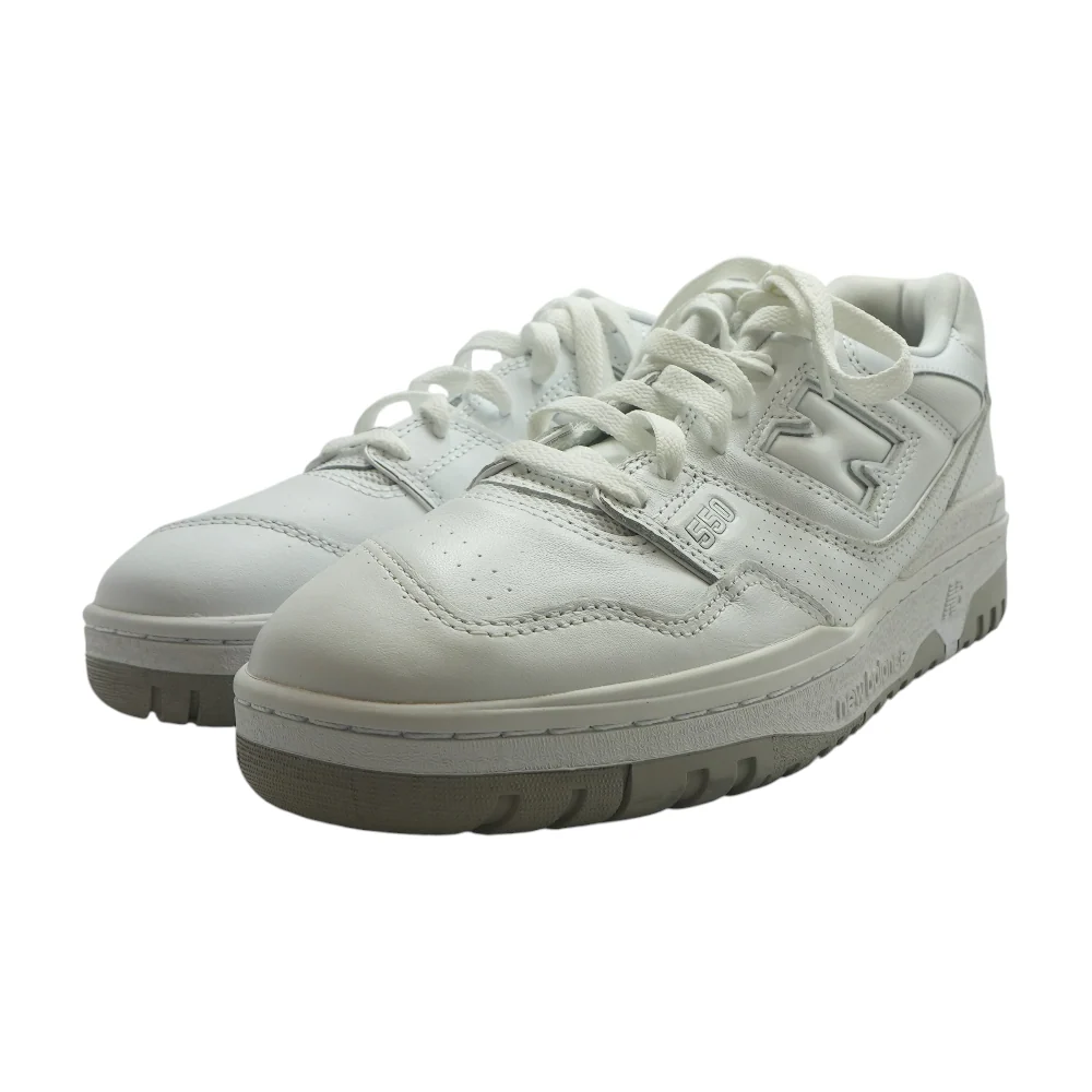 550 Low-Top Athletic Shoes