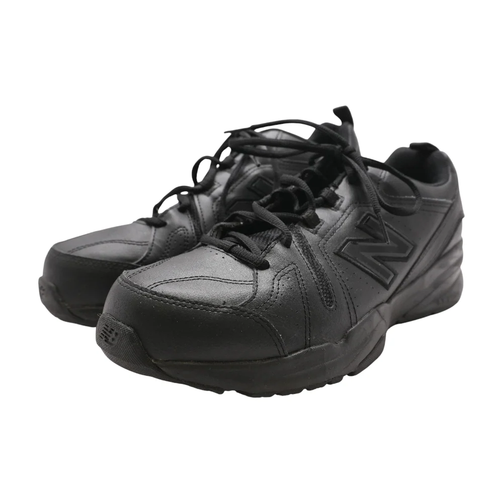 608v5 Low-Top Athletic Shoes