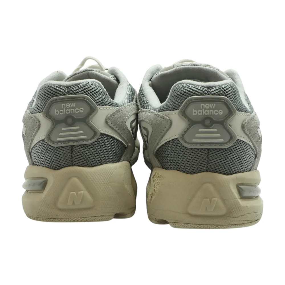 725 Low-Top Athletic Shoes - Image 2