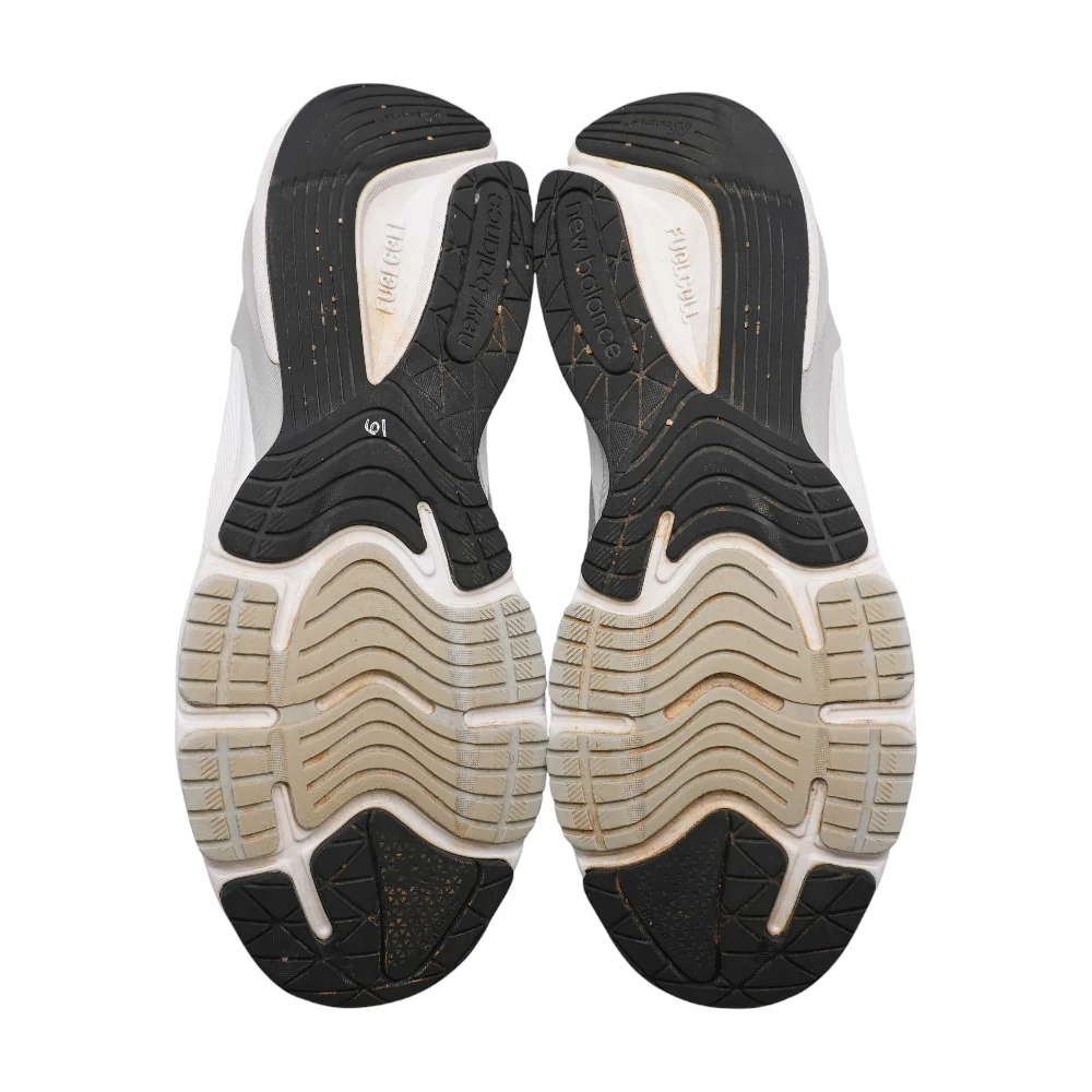 990v4 Low-Top Athletic Shoes - Image 3