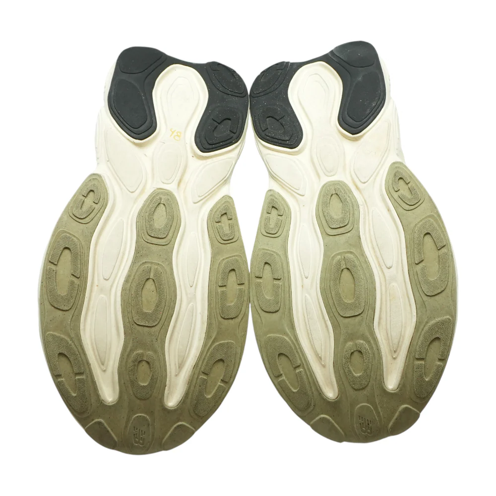 Fresh Foam X More v5 Low-Top Athletic Shoes - Image 3