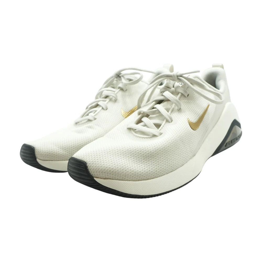 Bella 7 Low-Top Athletic Shoes