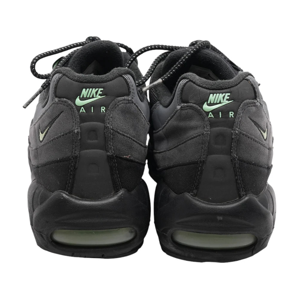 Air Max 95 Low-Top Athletic Shoes - Image 2