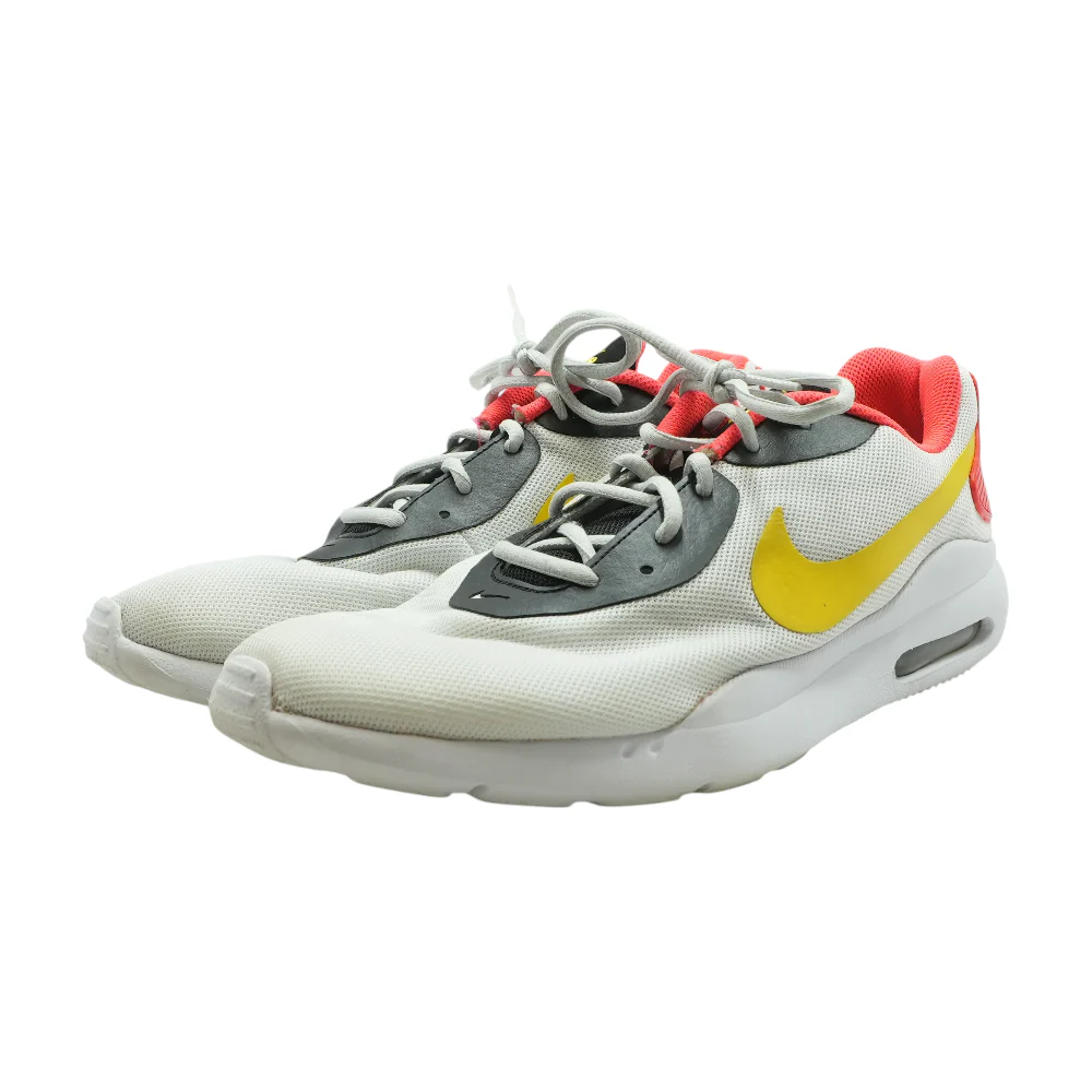 Air Max Oketo 'White Chrome Yellow' Low-Top Athletic Shoes