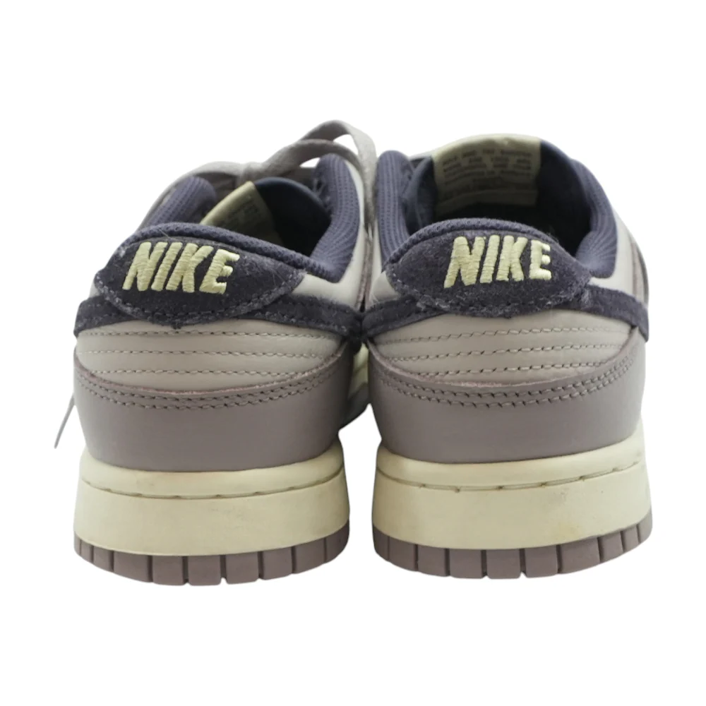 Dunk Low SE Low-Top Athletic Shoes - Image 2