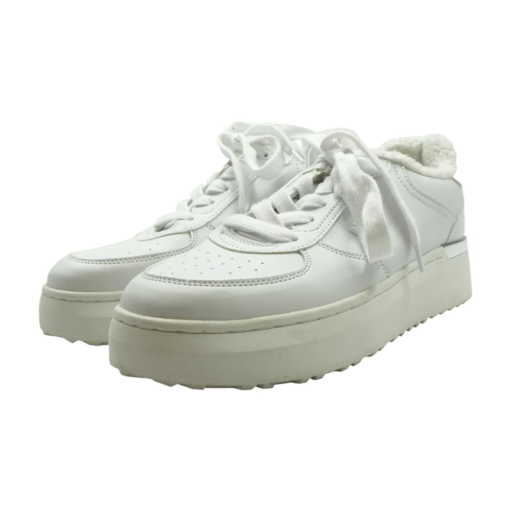 Cuddly Lace-Up Platform Low-Top Athletic Shoes