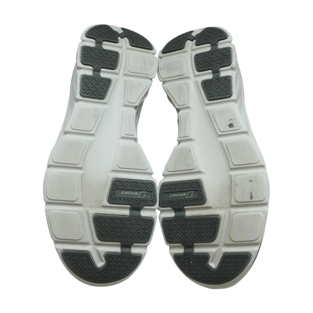 Gray Low-Top Athletic Shoes