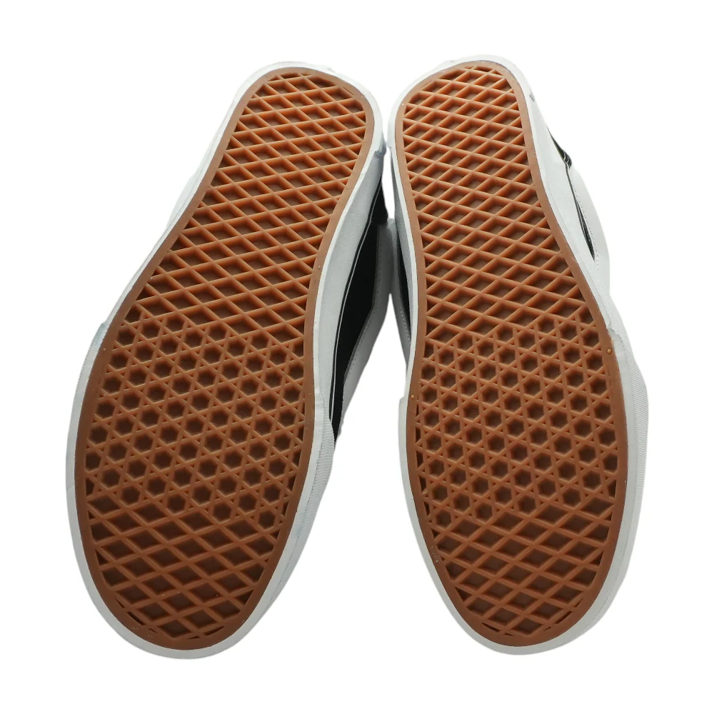 Old Skool Low-Top Athletic Shoes - Image 3