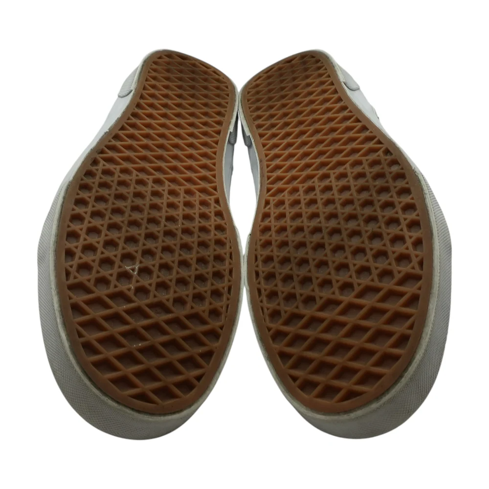 White Low-Top Athletic Shoes - Image 3
