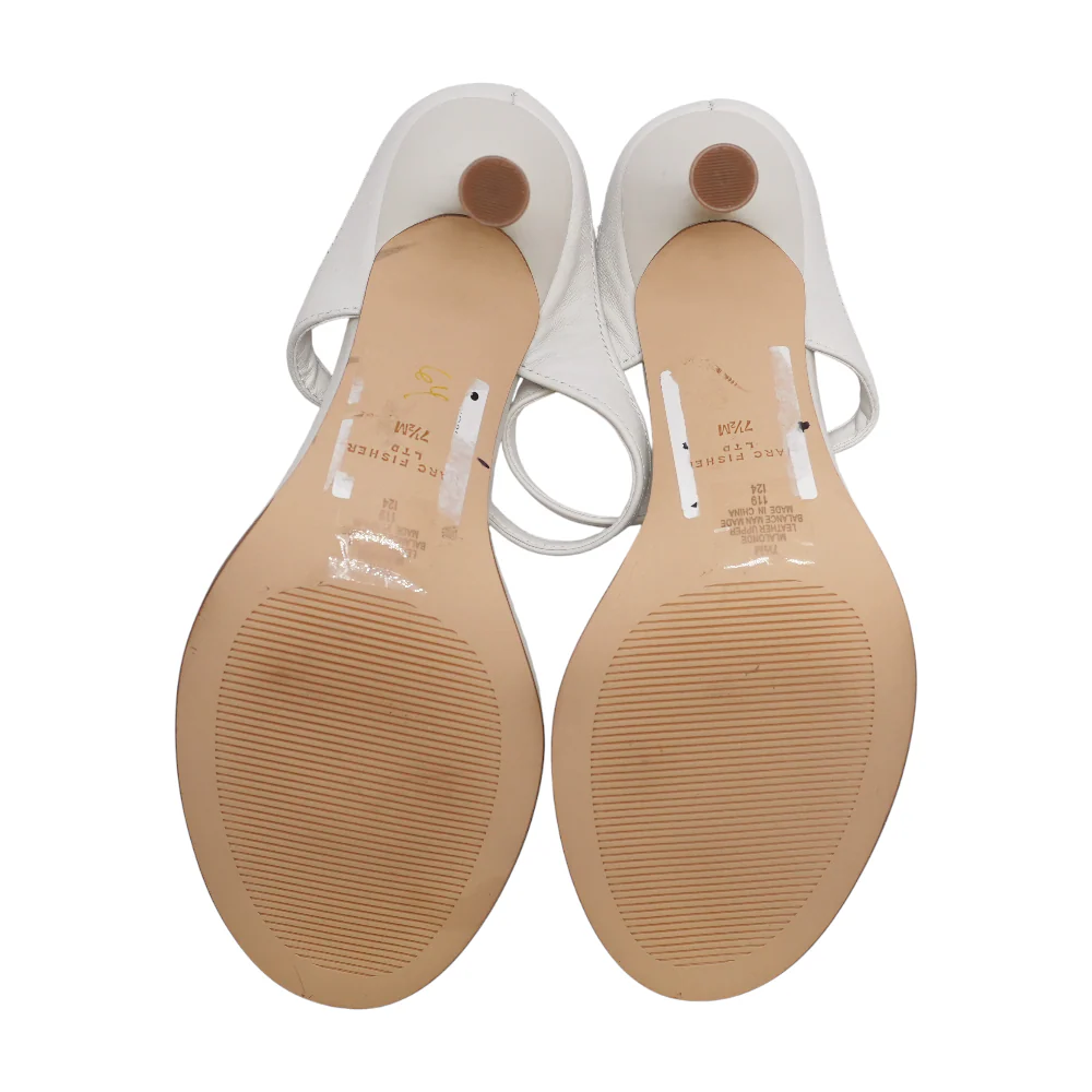 White Heels - Image 3
